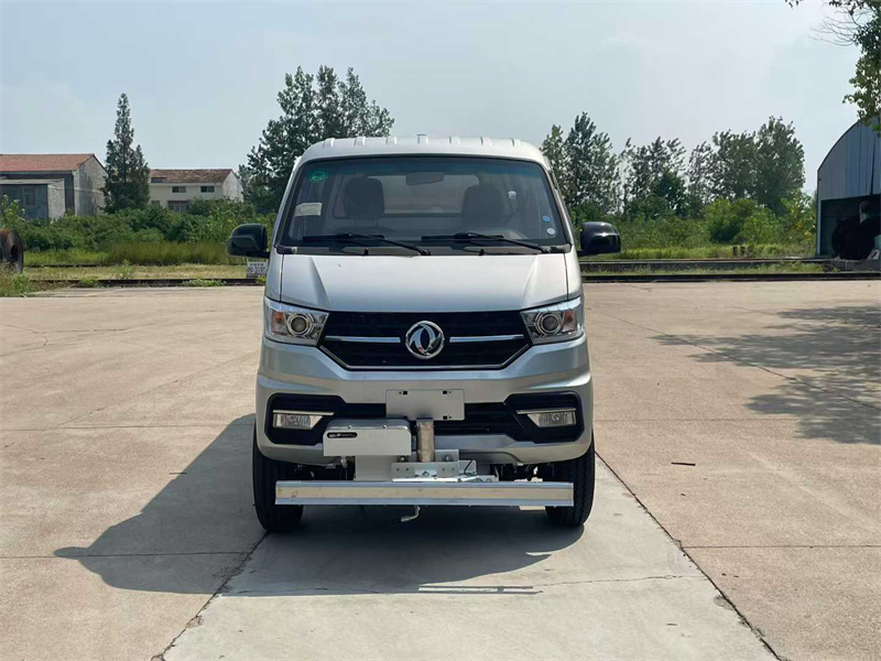 2噸東風小霸王路面養護車